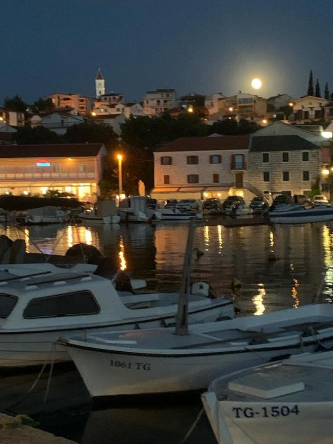 Apartament Abi Seget Vranjica Bagian luar foto
