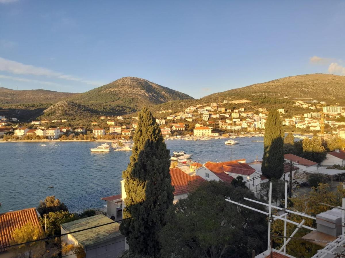 Apartament Abi Seget Vranjica Bagian luar foto