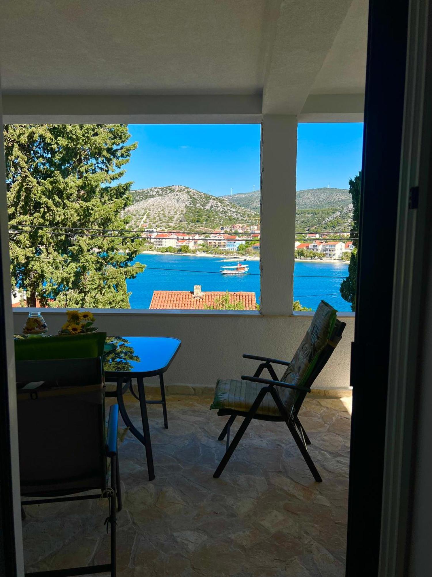 Apartament Abi Seget Vranjica Bagian luar foto